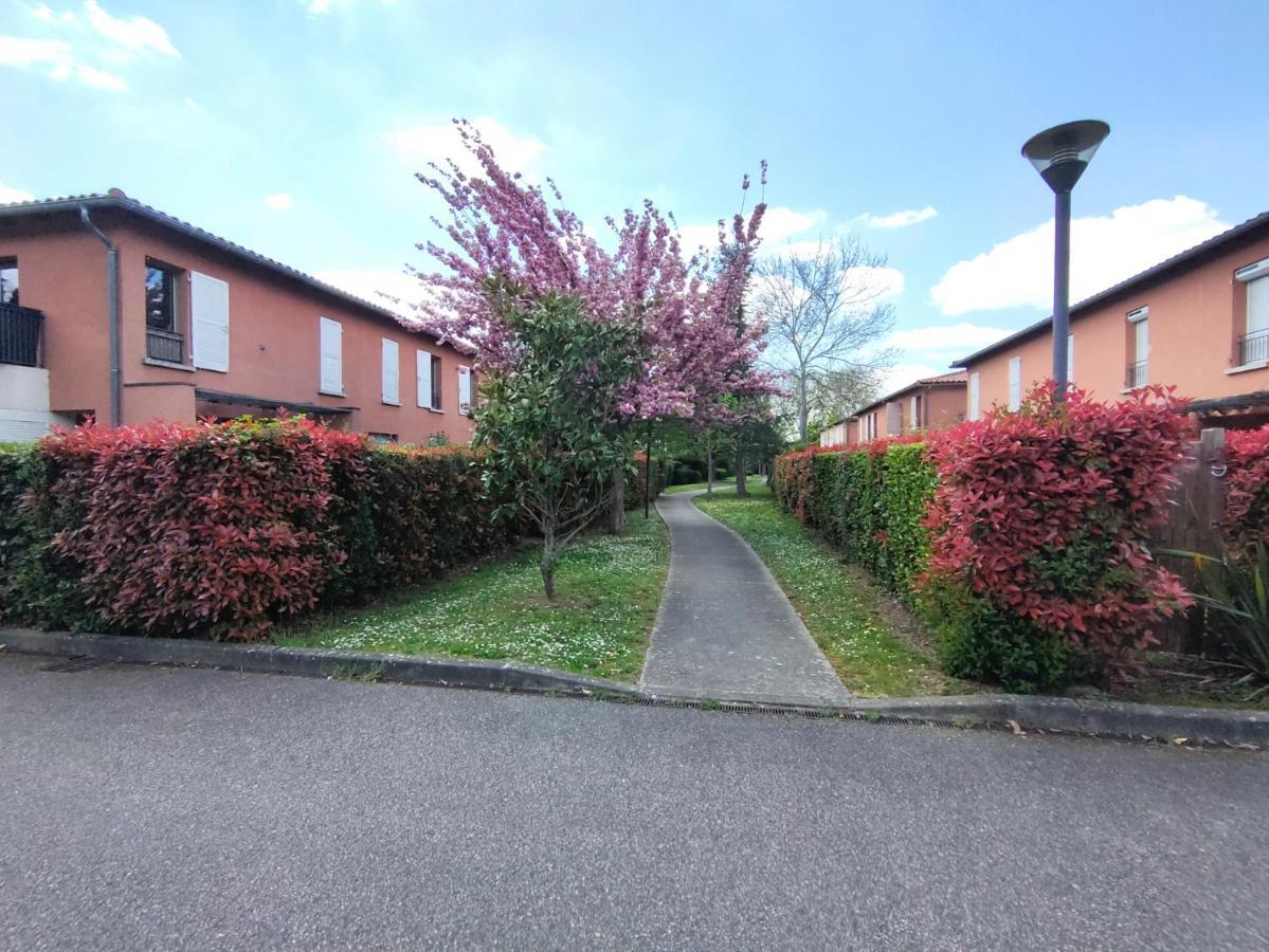 Appartement Le Cosy Eurocentre ► Terrasse ► Parking ► Wifi ► 24/24 à Castelnau-dʼEstrétefonds Extérieur photo